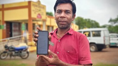 Photo of सीएम हेल्पलाइन 1076 बनी आमजन की भरोसेमंद साथी चार महीने से लंबित मजदूरी का भुगतान शिकायत के 24 घंटे के भीतर हुआ जारी   