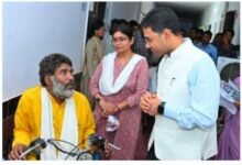Photo of मुख्यमंत्री हेल्पलाइन से मिली नई राह, मोटराइज्ड ट्राइसाइकिल ने बदली दिव्यांग हितग्राही की जिंदगी    मुख्यमंत्री हेल्पलाइन की त्वरित पहल से 15 दिनों में मिली सुविधा, आत्मनिर्भरता की ओर बढ़े कद