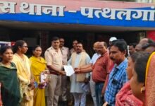 Photo of पंचायत भवन में मारपीट के आरोप से भड़का सरपंच-सचिव संघ  थाने पहुंचा संघ, सौंपा ज्ञापन… दोषियों पर कड़ी कार्रवाई की मांग  कार्रवाई नहीं हुई तो आंदोलन की चेतावनी